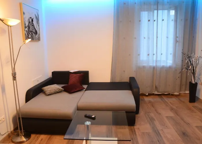 Vega - Free Parking - Self Checkin