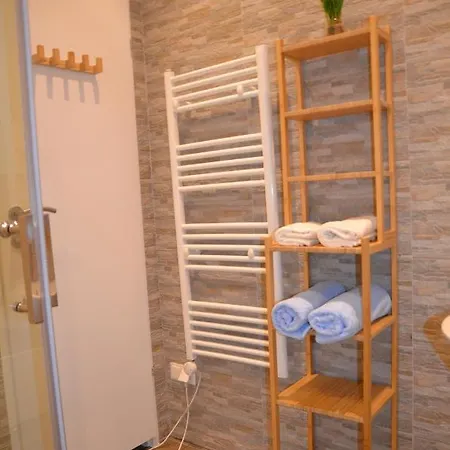 Vega - Free Parking - Self Checkin *