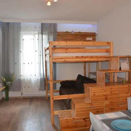 Vega - Free Parking - Self Checkin