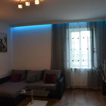 Vega - Free Parking - Self Checkin